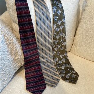 Croft & Barrow Red and Gray Ties Set